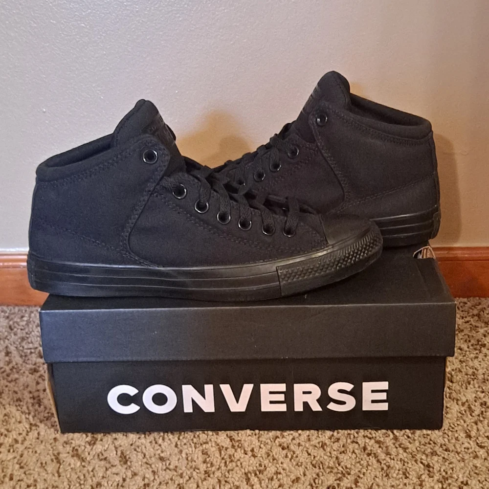 Converse Chuck Taylor All Star High Street Sneakers Women 9.5 Men 7.5 - Picture 1 of 8